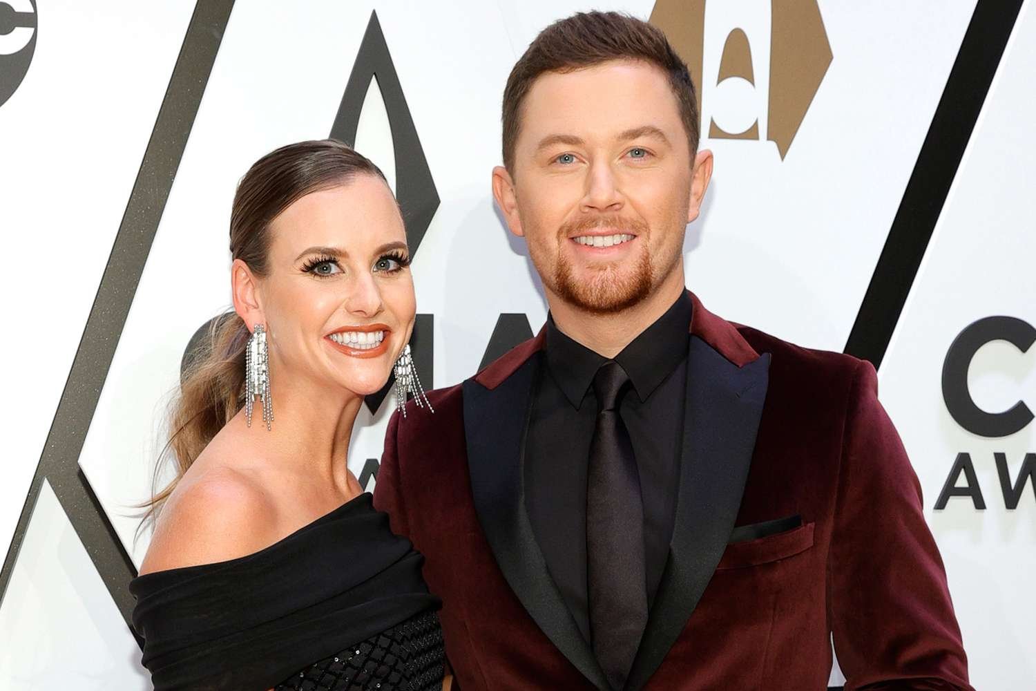 Scott McCreery Net Worth: Age, Bio, Wiki, Spouse & Facts